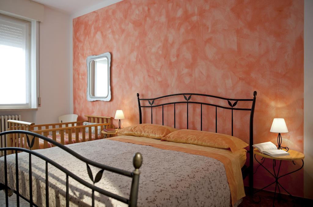 B&B Ai Testi Castelnuovo del Garda Chambre photo